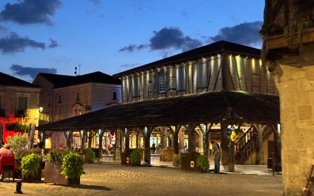 Night Markets in Monflanquin: Soirée Gourmande in France